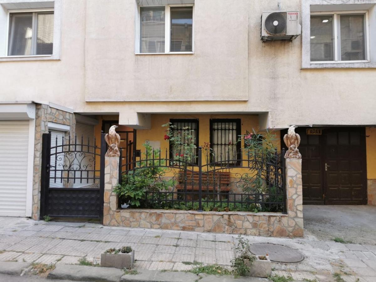 Simona Apartment Μπουργκάς Εξωτερικό φωτογραφία