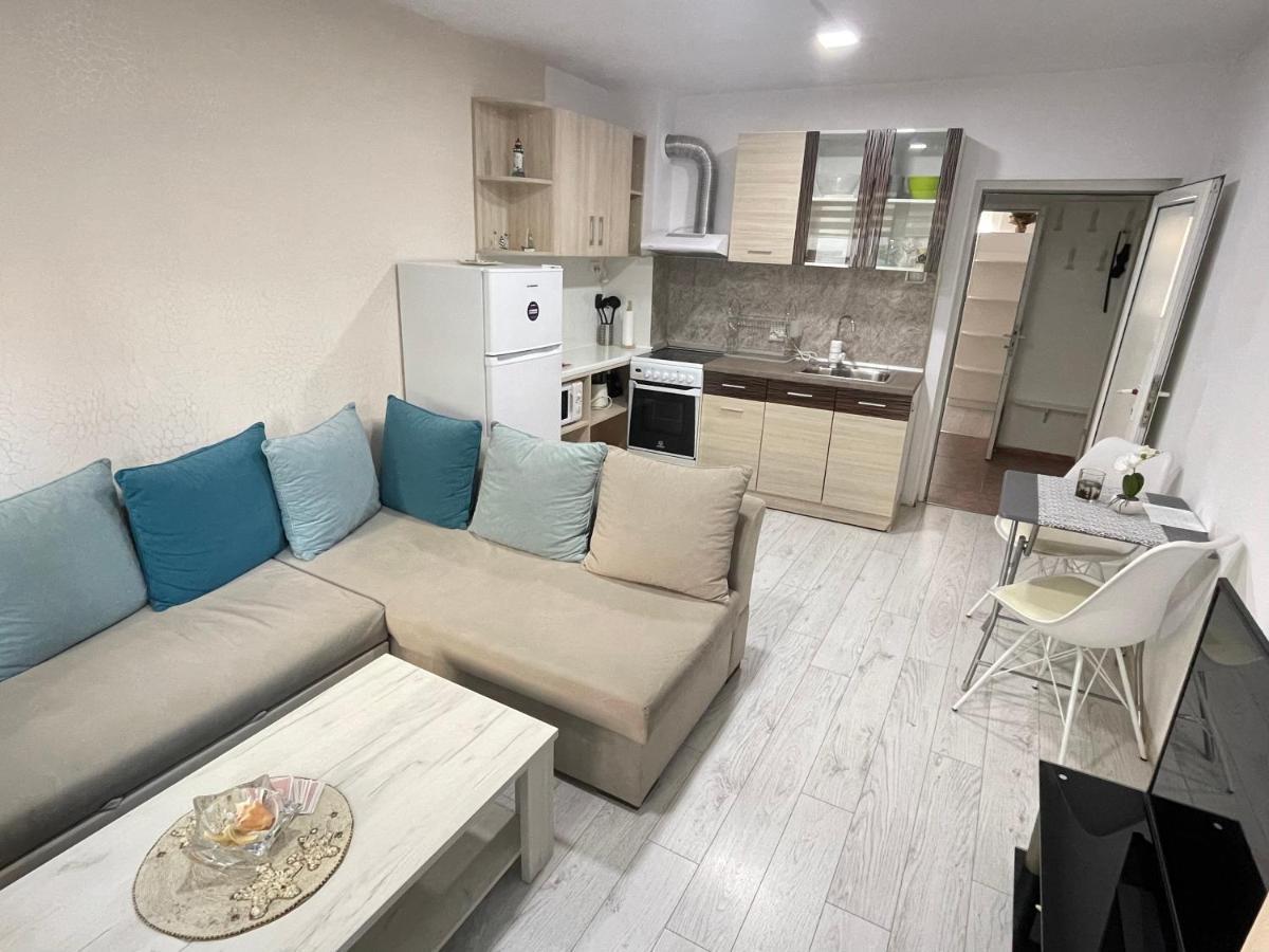 Simona Apartment Μπουργκάς Εξωτερικό φωτογραφία